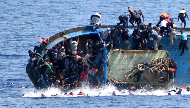 Біля Греції патруль виловив у штормі майже 60 мігрантів