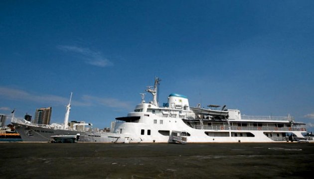 На Філіппінах продають президентську яхту, щоб підняти зарплати лікарям - ЗМІ