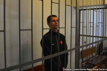 Політв'язня Коломійця відвідали дружина і український консул