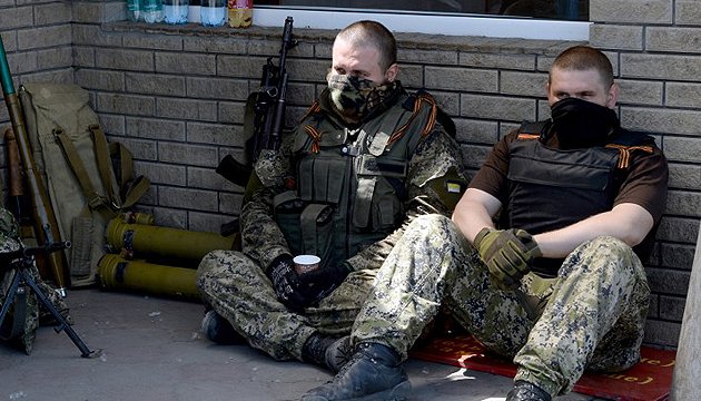 Ein Terrorist starb durch „freundliches Feuer“ im Donbass