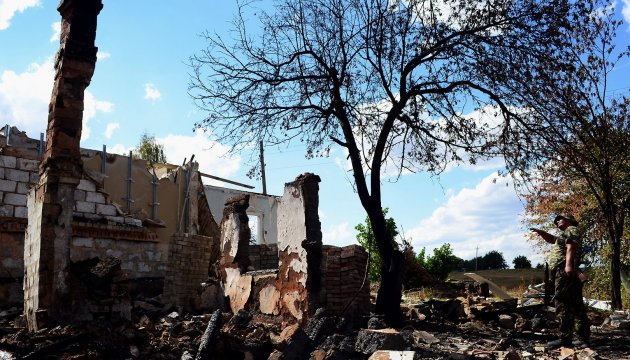 АТО: ворог обстріляв Піски з мінометів