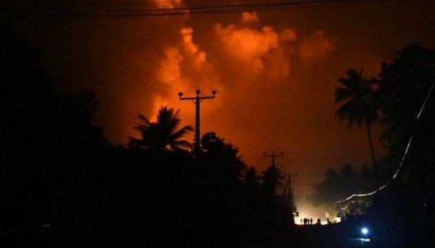 Шрі-Ланка: вибухнув найбільший у країні склад боєприпасів