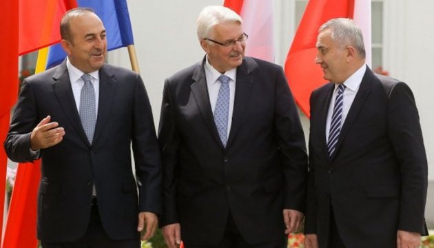 Польща, Туреччина й Румунія виступають за зміцнення східного флангу НАТО