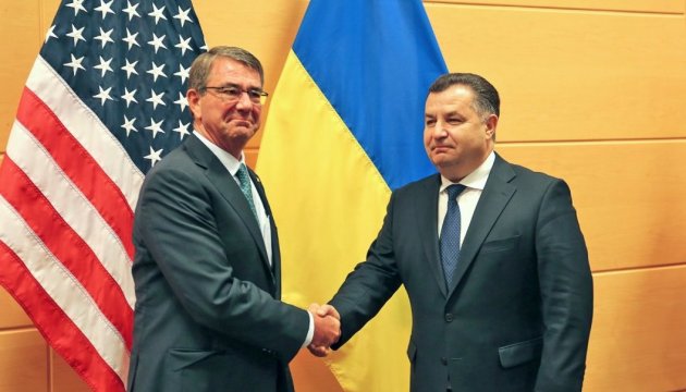 НАТО вірить у просування оборонної реформи України - Картер