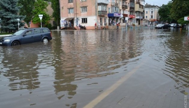 В Ізмаїлі після зливи спалах інфекції, шпиталізовано 82 осіб