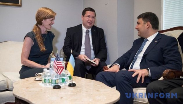 На зустрічі з Пауер Гройсман назвав трьох головних ворогів України