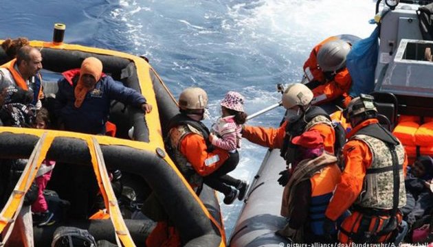 Грецька берегова охорона врятувала 15 мігрантів, 4 знайшли мертвими
