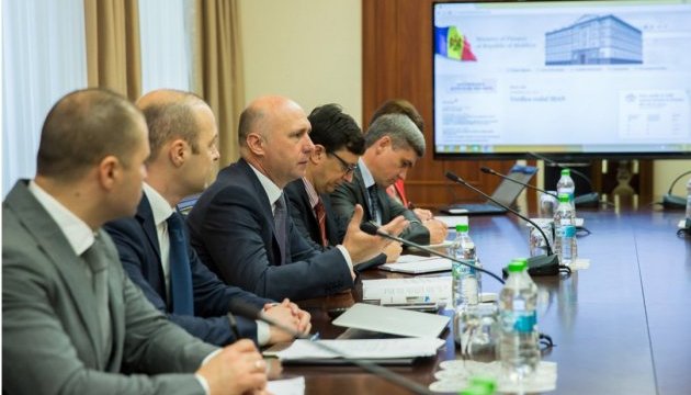 Молдові обіцяють повернути викрадений мільярд доларів