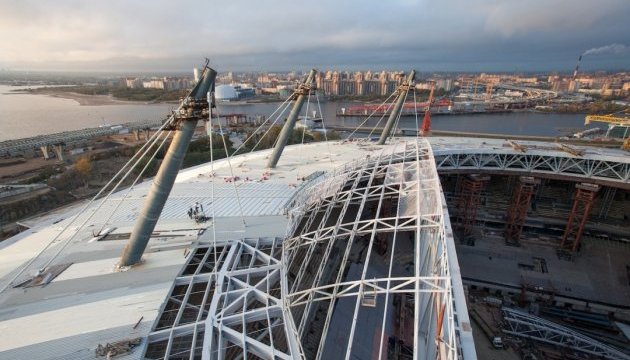 У Росії вітер зірвав дах стадіону, що будується до ЧС-2018 