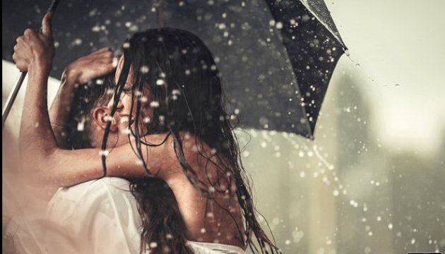 Фото «мокрої» пари з Тернополя очолило рейтинг видання у США