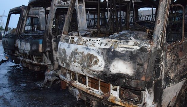 На стоянці у Миколаєві згоріли шість автобусів