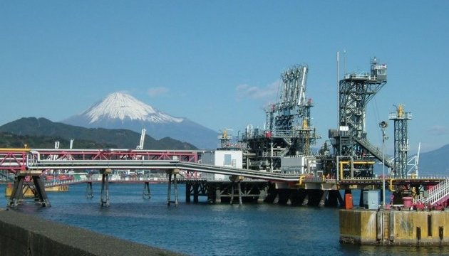 Японія хоче стати центром торгівлі скрапленим газом - WSJ