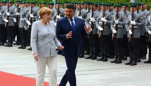 Гройсман і Меркель зустрілися в Берліні