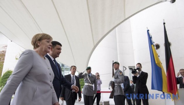 Меркель: Вибори на Донбасі наразі неможливі