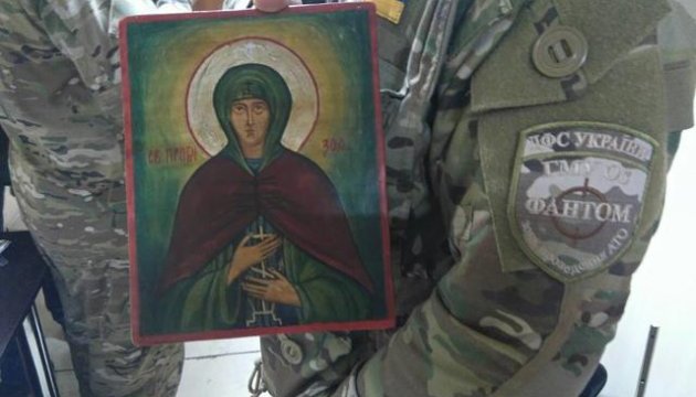 Українець отримав чотири роки за вивезення старовинних ікон до Росії