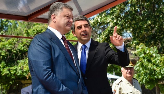 President Poroshenko discusses in Bulgaria free long-term visas for Ukrainians