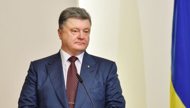 President Poroshenko: Participants in Donbas blockade obstruct struggle for Ukraine’s territorial integrity 