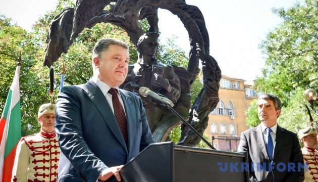 Порошенко в Софії відкрив пам’ятник Шевченку