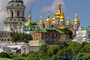 Хто керуватиме Лаврою?