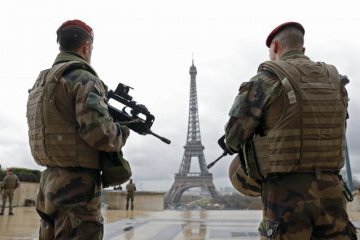 Новий рік у Франції охороняють 90 тисяч поліцейських і жандармів