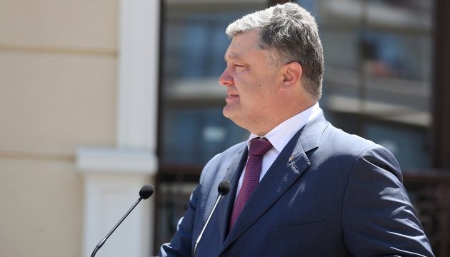 Poroshenko viaja mañana a Varsovia para la cumbre de la OTAN