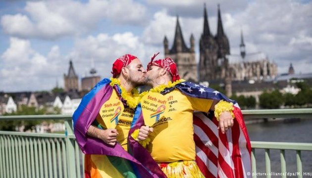 У Кельні відбувся один з найбільших у світі гей-парадів