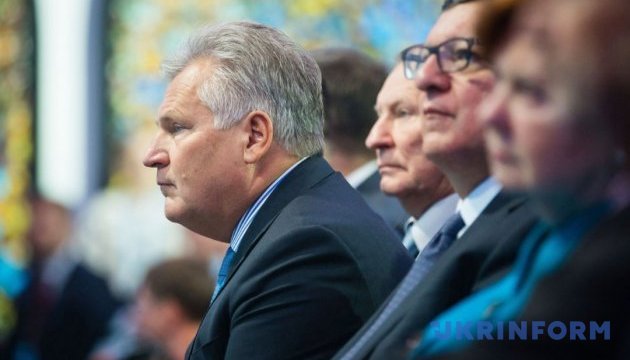 Квасьневський закликав Київ забути мрію про членство в НАТО