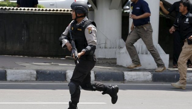 В Індонезії смертник підірвав поліцейську дільницю, є поранений