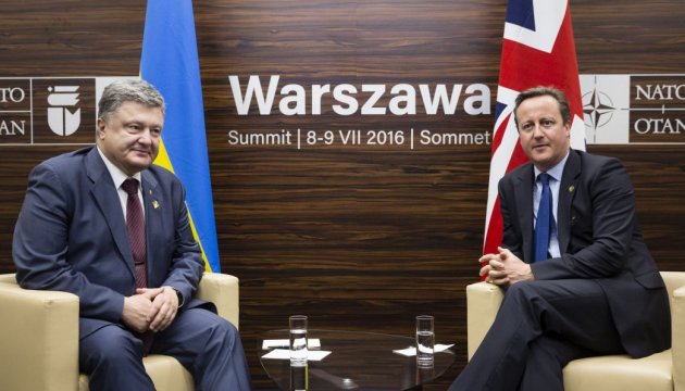 Cameron versichert Poroschenko weitere Unterstützung für die Ukraine trotz Brexit