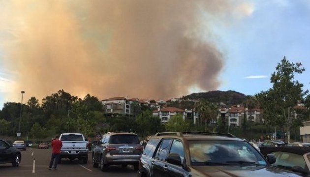 У Каліфорнії знову горить ліс, понад 2 тисячі людей евакуювали