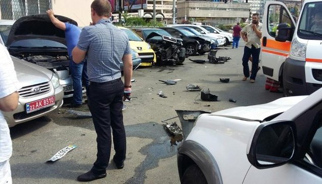 У Києві дідусь на кросовері протаранив 9 машин