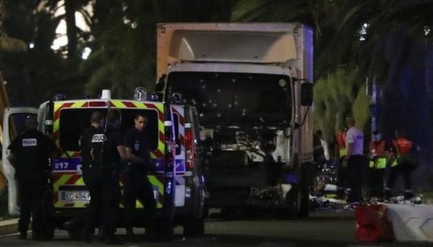 Водія вантажівки-вбивці у Ніцці застрелила поліція