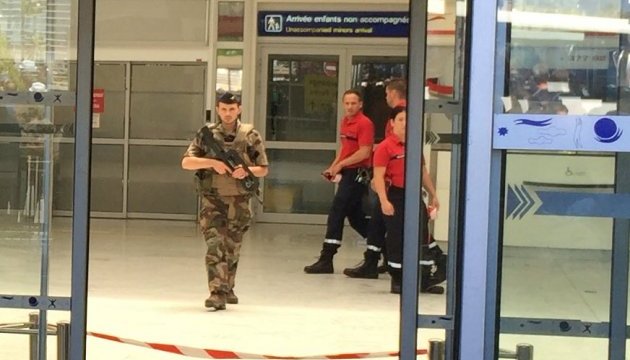 Аеропорт Ніцци евакуювали