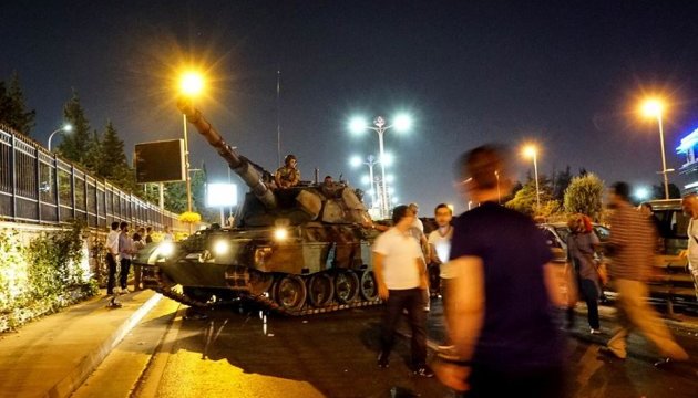 Розслідування путчу в Туреччині: арештували більш як 60 екс-офіцерів поліції 