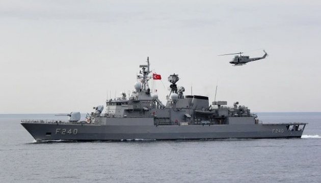 У Туреччині заколотники захопили командувача флоту і фрегат