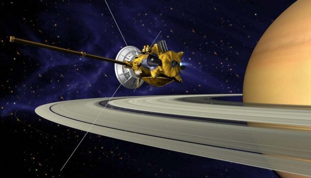 Зонд Cassini вийшов на 