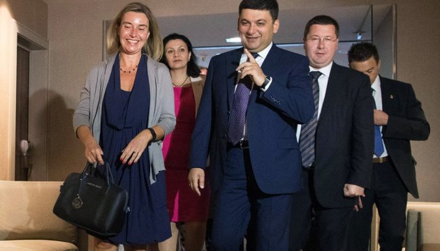 Groysman y Mogherini acuerdan celebrar una reunión del Consejo de Asociación UE-Ucrania 