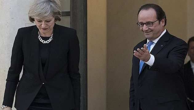 Brexit: Олланд закликав Мей розпочати переговори якнайшвидше