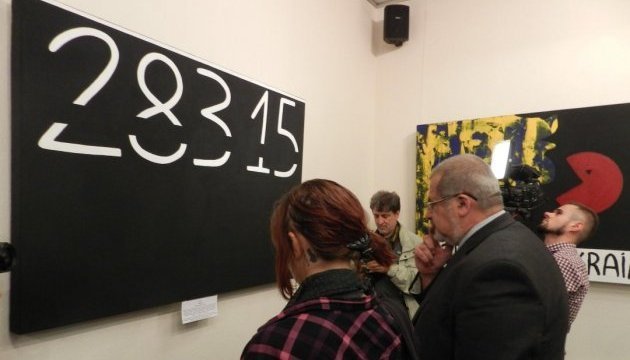俄罗斯艺术家用数字展示克里姆林宫实施的侵略