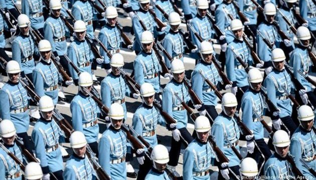 Прем'єр Туреччини оголосив про розпуск президентської гвардії