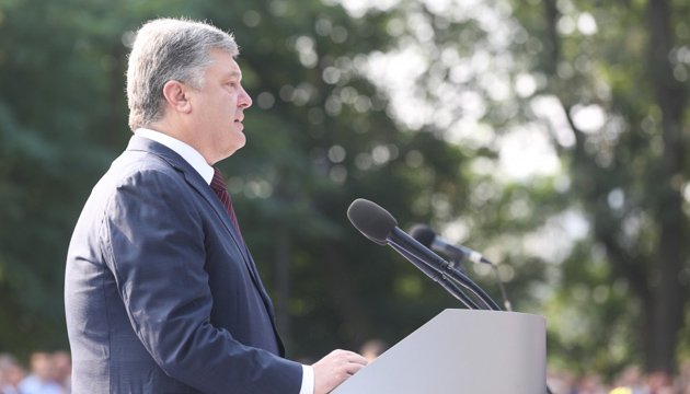 President Poroshenko: we will not just be mere observers when another country uses feelings of Ukrainian Orthodox believers in its own interests