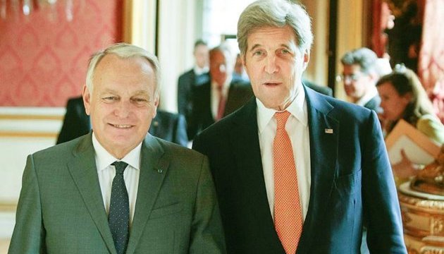 Глава МЗС Франції зустрівся з держсекретарем США і лідером Палестини