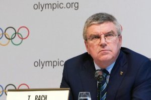 Глава МОК просуває допуск російських спортсменів до змагань
