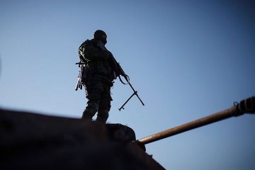 На Луганщині в результаті обстрілу поранили військового
