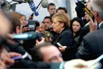 Меркель прокоментувала реакцію Польщі на переобрання Туска