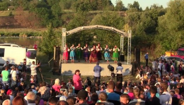 Етнопісенний фестиваль «Мамина піч» стартує на Вінниччині