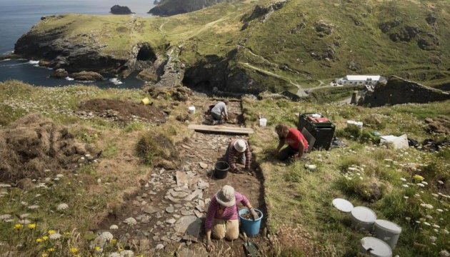 Археологи знайшли ймовірний замок короля Артура