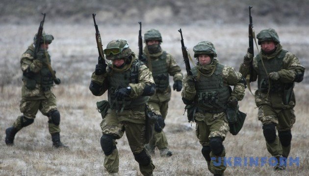 Ukraine erhöht Sicherheitsstufe wegen Truppenverlegung auf der Krim