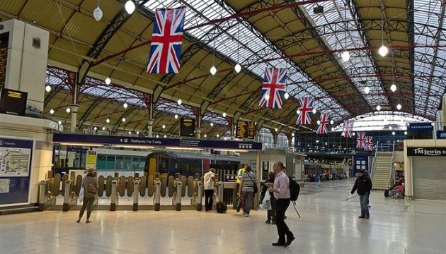 Британські залізничники вийшли на найтриваліший з 1968 року страйк
