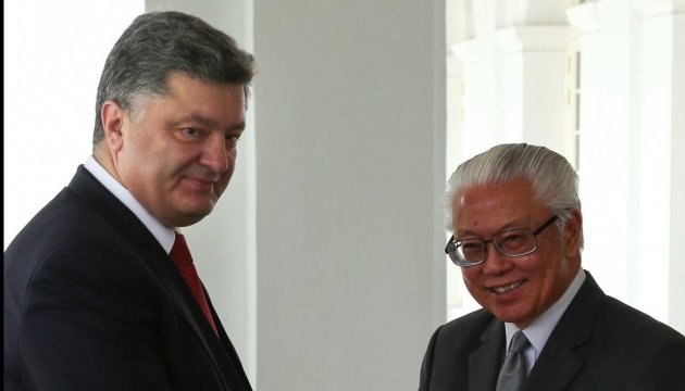 Poroshenko congratulates President of Singapore on Independence Day
